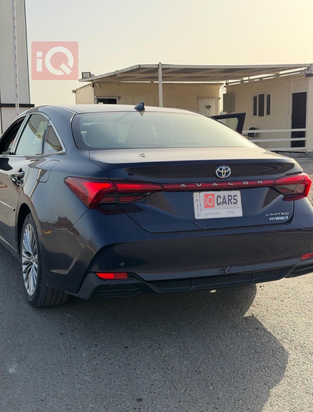 تويوتا أفالون